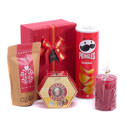 03000139_darcekovy-box-pringles