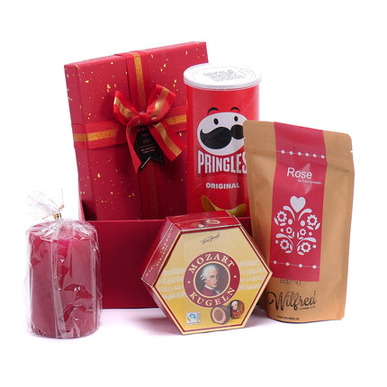 03000139_darcekovy-box-pringles