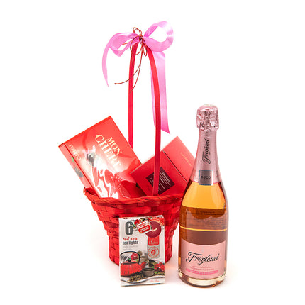 03000270_darcekovy-pruteny-kosik-freixenet