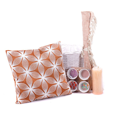 03000276_darcekovy-pruteny-kosik-love