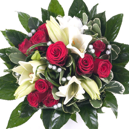 03000583_elite-cervene-ruze-a-biele-lalie