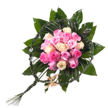 03000597_elite-kremove-a-ruzove-ruze-v-pletenom-srdci