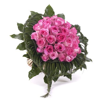 03000611_elite-ruzove-ruze-v-pletenom-srdci