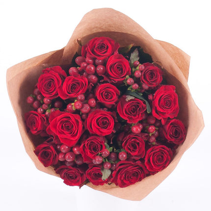 03001540_sweet-cervene-ruze-a-hypericum