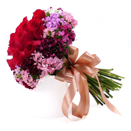 03001541_sweet-cervene-ruze-a-klinceky