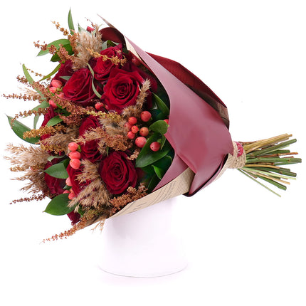 03001549_sweet-cervene-ruze-cortaderia-a-hypericum