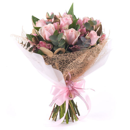 03001657_sweet-ruzove-ruze-a-alstromerie-s-eukalyptom