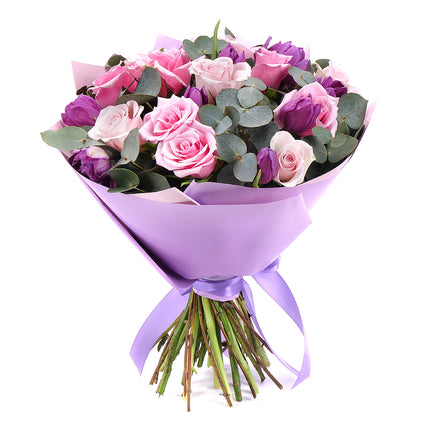 03001662_sweet-ruzove-ruze-a-fialove-tulipany