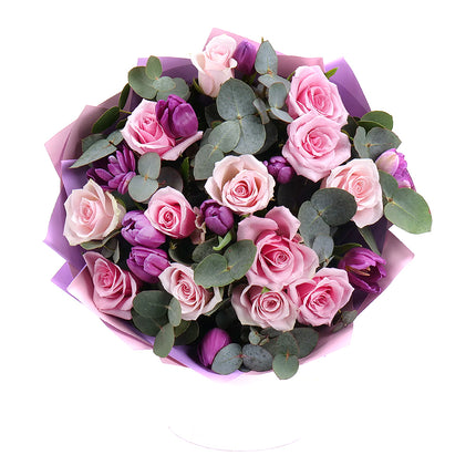 03001662_sweet-ruzove-ruze-a-fialove-tulipany