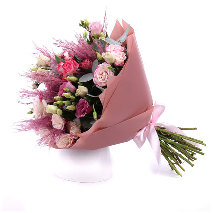 03001823_sweet-ruzove-lisiantusy-a-trsove-ruze