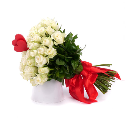 03001861_kytica-biele-ruze-valentin