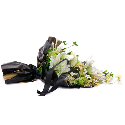 03001891_irigo-smutocna-kytica-zelena-magnolia-ruze-a-clematis