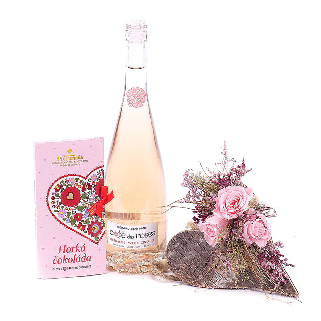 03100627_in-eterno-drevene-srdce-ruzove-ruze-vino-a-cokolada