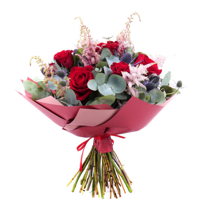 03101410_sweet-cervene-ruze-astilbe-a-eryngium