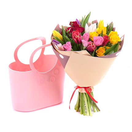 Kvetinová taška Sweet tulipány a trsové ruže