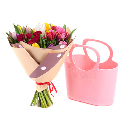 Kvetinová taška Sweet tulipány a trsové ruže