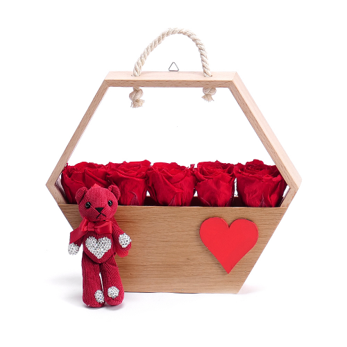 In eterno drevený box 5 červených ruží a kľúčenka macko